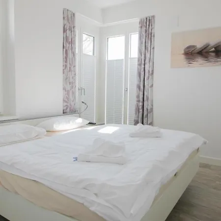 Apartment Poseidon 13 - Neptun Binz